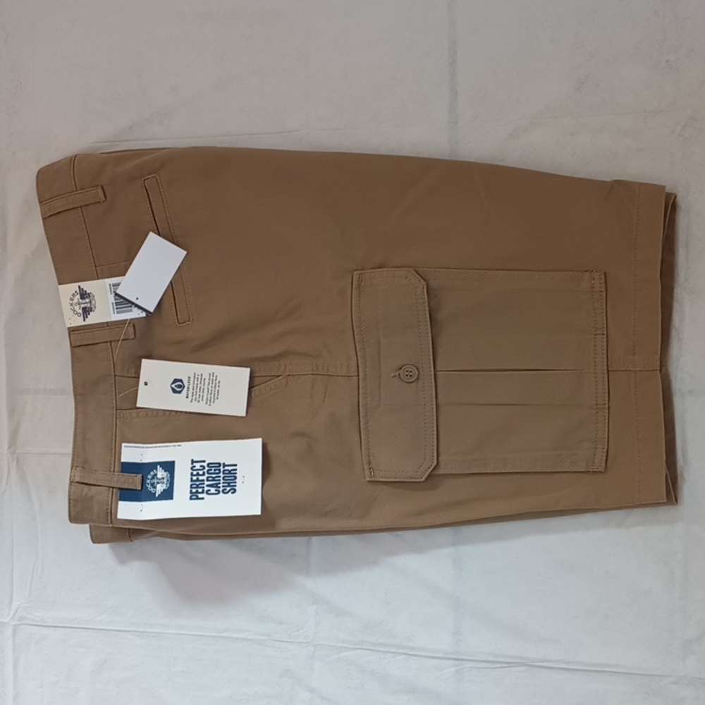 Dockers perfect cargo shorts men's 31 brown flat front side pockets NWT